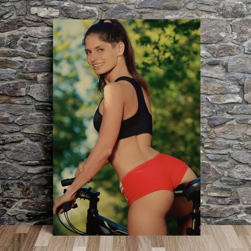 Настенное искусство с велосипедом для девочек Алюминиевая пластина 12x18 дюймов - Яркий декор велосипедиста Современный подарок для спальни для любителей велосипедов Домашнее украшение