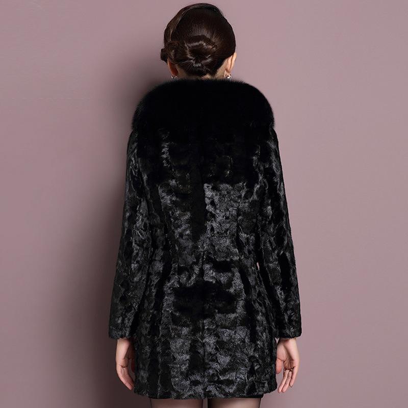 Осень и зима Новое пальто из искусственной норки Средней длины Пальто из искусственного меха Имитация лисьего воротника Комбинированная норка Женская цельная норка