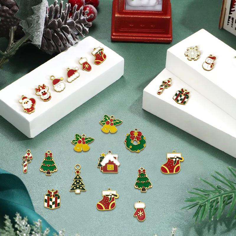 DIY Stainless Steel Christmas Jewelry Pendants & Accessories: Tree, Santa, Snowman, Bracelets, Necklaces.