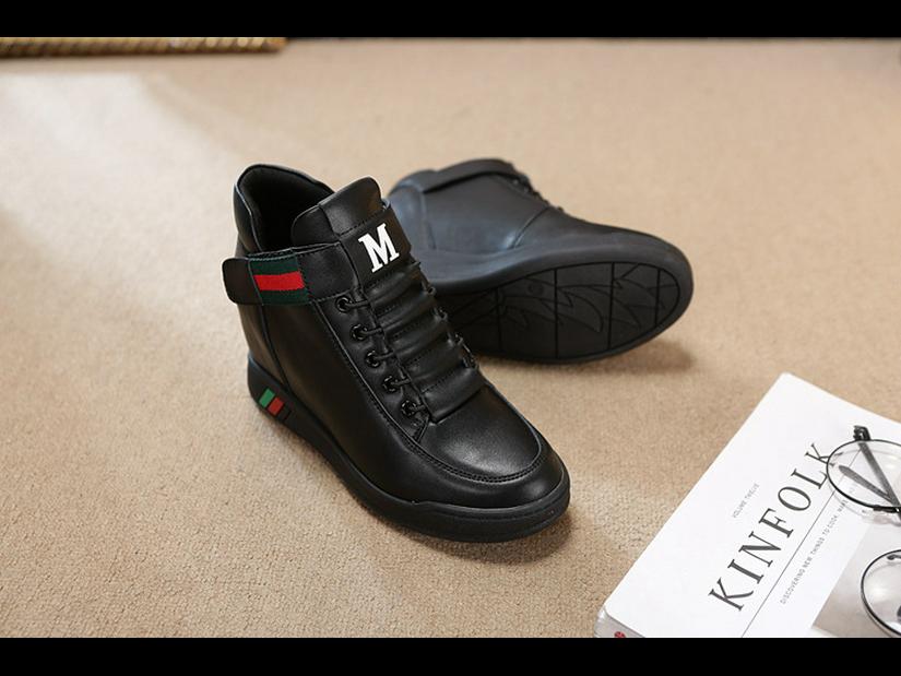 Женские кроссовки на танкетке высотой 8 см с липучками, корейский стиль, белые - весна/лето 2024 г.