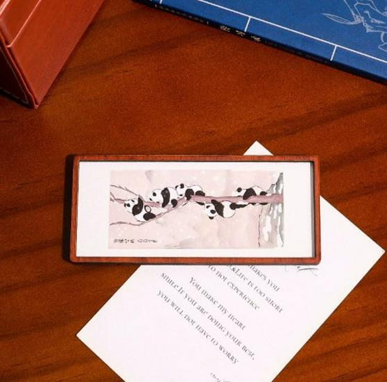 Chinese Panda Picture Frame Magnet - Chengdu Cultural Souvenir