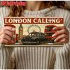 Металлическая лицензионная табличка London Calling - Ретро алюминиевое настенное искусство, Дизайн достопримечательности Лондона с красным двухэтажным автобусом и часами Биг Бен
