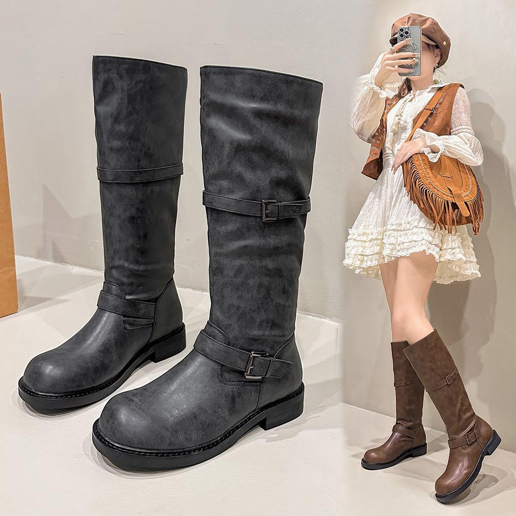 Модные высокие сапоги женские плоская подошва зимняя обувь дизайнерский тренд 2025 новые ботфорты рыцарские сапоги гладиатора элегантные женские боты женские туфли