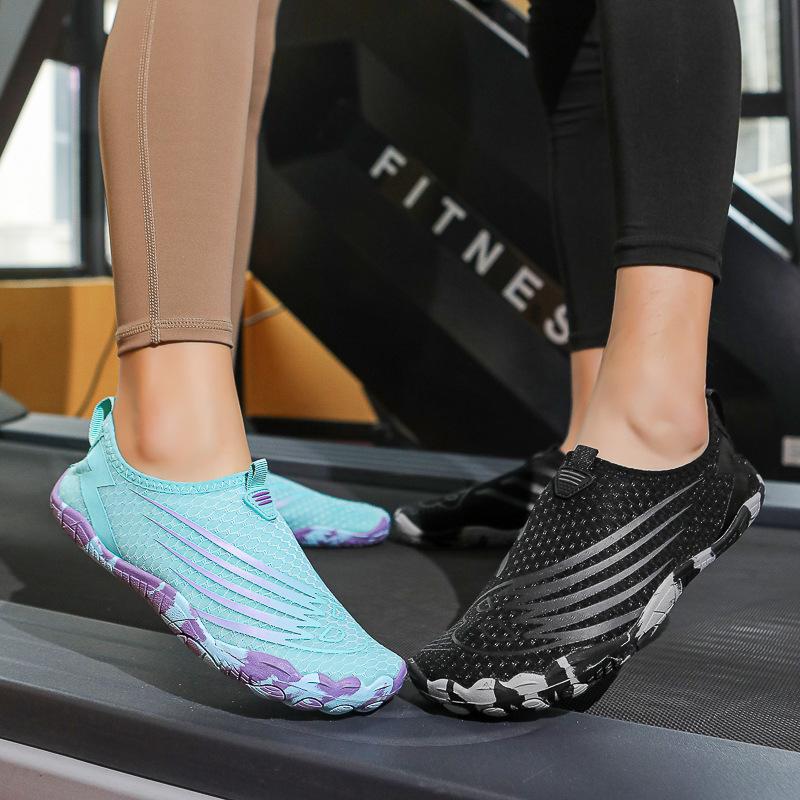 Новая пляжная обувь для отдыха на открытом воздухе, мужская и женская обувь для ручья, обувь для плавания вброд, нескользящая и устойчивая к порезам, дышащая задняя часть, мягкая подошва, быстросохнущая обувь для плавания