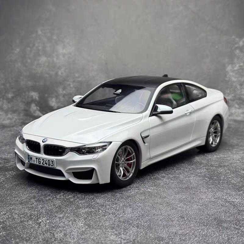 Paragon Diecast 1:18 BMW M4 F82 Купе Модель Автомобиля Официальная OEM Сплав BMW Спортивный Автомобиль Коллекционный Подарок Дисплей