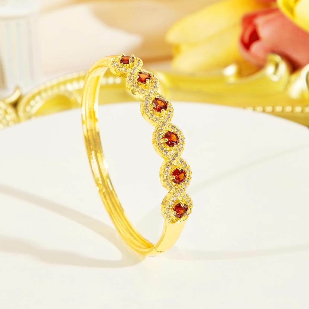Браслеты CMM Stunning Link Bangle с синими кубическими цирконами, яркий цветовой акцент, классический аксессуар для элегантных женщин