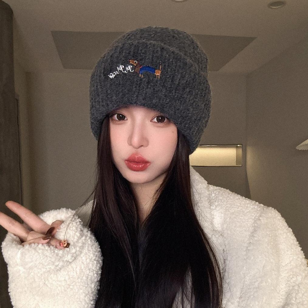 Autumn and Winter Hat Women's Fashion Knitted Wool Hat Cute Velvet Ear Protector Warm Cold Hat