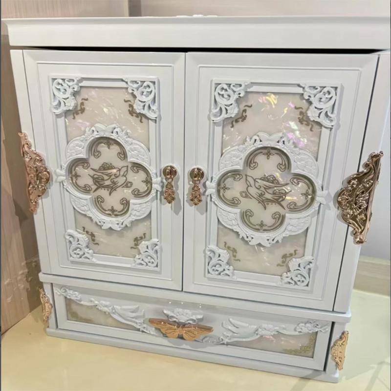 Flower Knows Облачная коробка с бабочкой Клубничная коробка Купидона для настольных украшений Пустая коробка Витрина Не включает косметику Косметичка