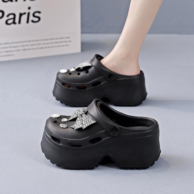 Обувь с дырочками женская летняя верхняя одежда на толстой подошве 2024 новая пляжная нескользящая сумка сандалии для увеличения роста женские 1