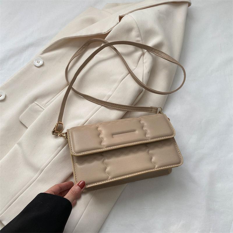 Fashionable Minimalist Shoulder Bag For Women 2023 Spring Trendy Small Crossbody Bag