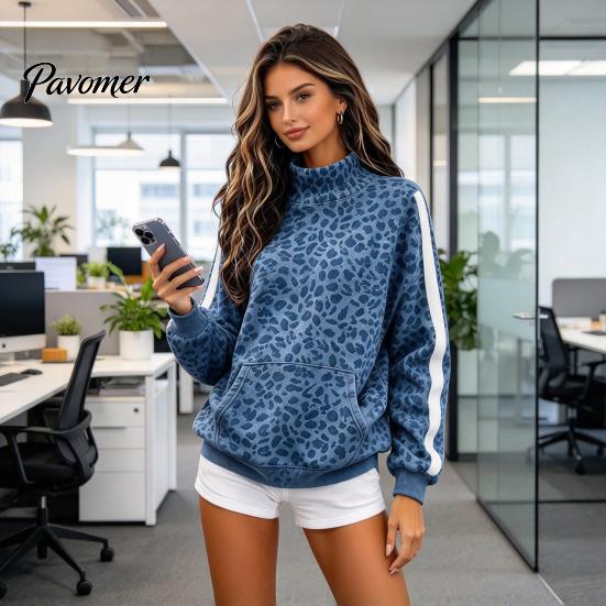 Trendy Gray Leopard Pattern Women Print Sweatshirt, Loose Fit Pullover Sweatshirt with Kangaroo Pocket, Long Comfortable Pocket Hoodie Sleeve