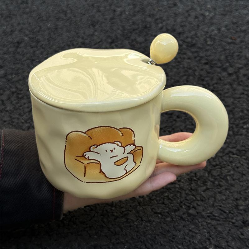 Милая милая кружка подарок на день рождения девушка дарит девушке креативная практичная чашка большая вместимость керамическая чашка с крышкой