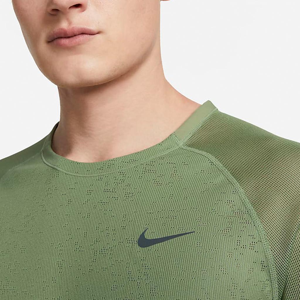 Nike Легкая беговая футболка Dri-Fit Adv со светоотражающими полосками и короткими рукавами, с круглым вырезом, мужская, цвет масляно-зеленый DX0854-386
