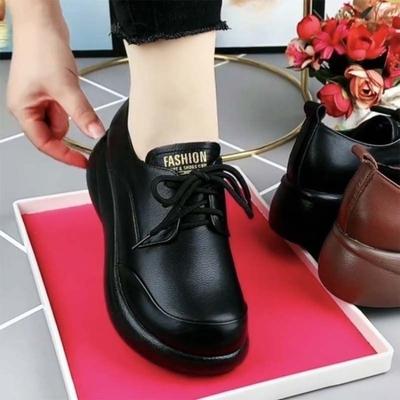 Женские туфли с круглым носком, легкие, на платформе-маффине, осенние, новые, удобные, одинарные туфли для мамы, универсальные, нескользящие, женские