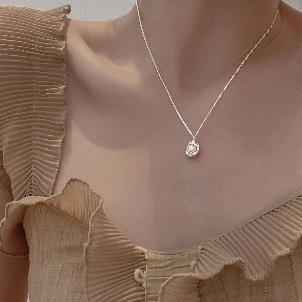 Vintage Women Clavicle Necklace Zinc Zinc Alloy Pearl Necklace Irregular Shell Jewelry Korean Style Pendant