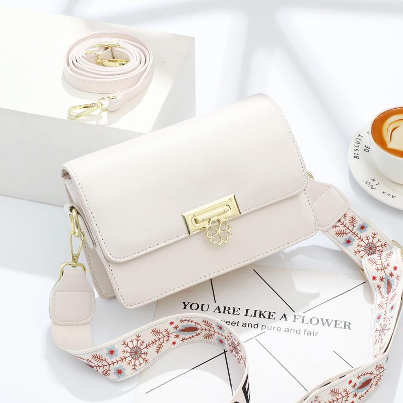 Новая тенденция Милая мода с небольшой квадратной сумкой Высокий уровень внешнего вида Macaron Большая вместимость сумка через плечо на одно плечо