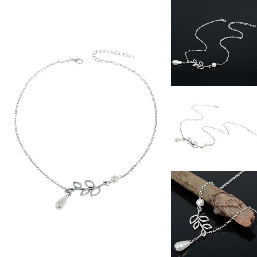 Chic And Stylish Alloy Leaf Pearl Necklace Perfect For Summer Fashion Trends
