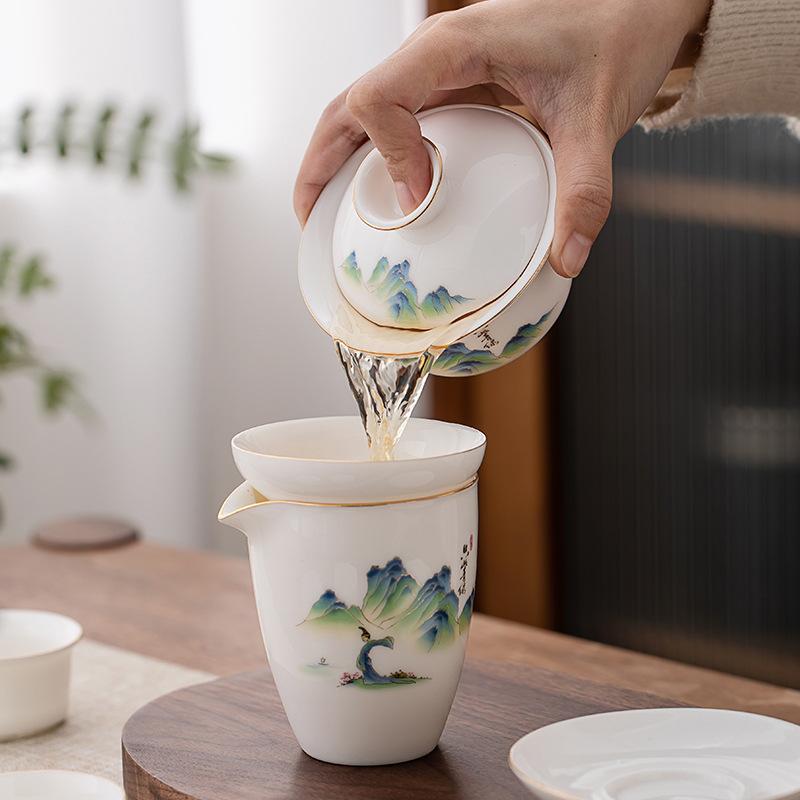 Чайный сервиз из жирового нефрита предоставит клиентам керамические чашки-гайвань, чайные чашки, подарочные коробки и бизнес-подарки.