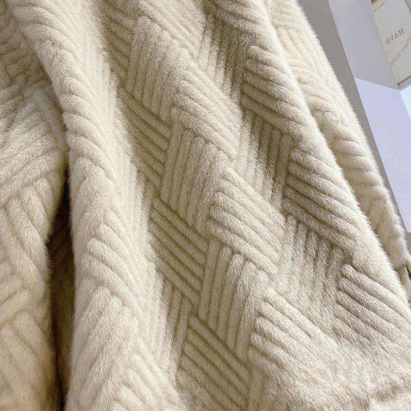 Женская зимняя шуба из искусственного меха норки с интегрированным мехом и V-образным вырезом, двубортное плюшевое пальто