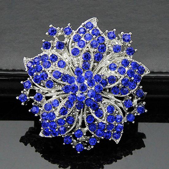 Brooch Pin Anti-rust Silver Plated Brooch Rhinestone Round Blossom Flower Breastpin for Dating Wedding Party