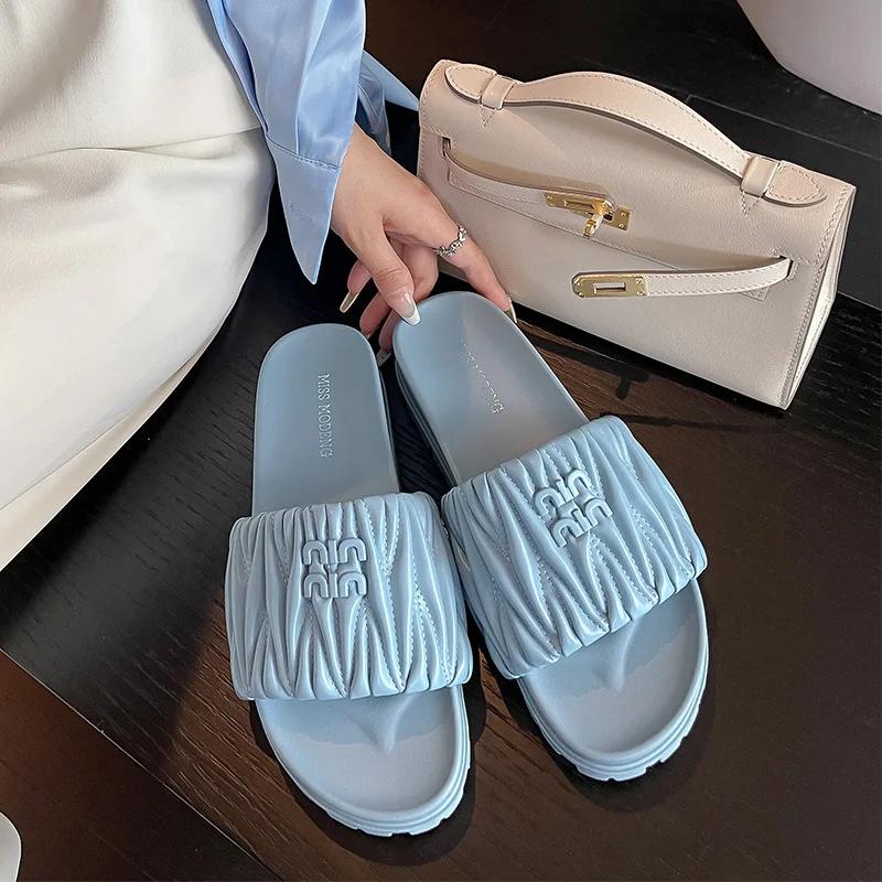 Летние новые женские плоские тапочки с плиссированным верхом, трехмерные, прочные, открытые тапочки, простые, с круглым носком, женские сандалии