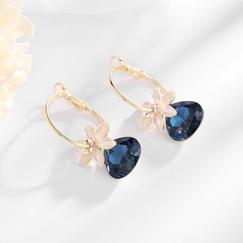 Сияющие серьги-гвоздики с кристаллами и цветами для женщин, милые эффектные серьги-гвоздики с каплями воды, корейские поп-серьги-гвоздики для свадебной вечеринки, ювелирные изделия