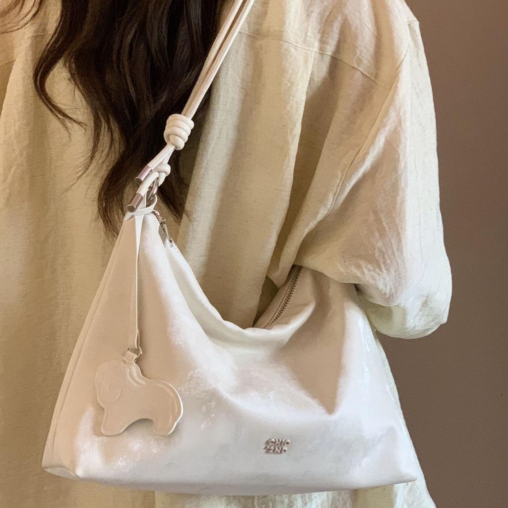 Qingcha Мягкая сумка-тоут 2024 Новая большая вместительная универсальная на плечо, подмышку, ручная сумка