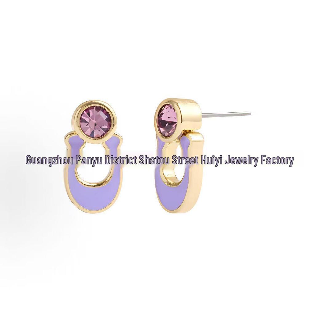 COA Серьги-гвоздики Coach с логотипом C, разноцветные стразы, позолоченные: Художественный, Универсальный, Роскошная мода