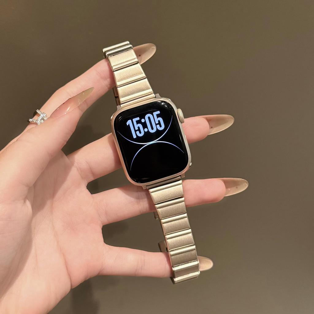 New bracelet magnetism Metal link For Apple Watch band Series 8/7/6/10/9 40mm 41mm 38mm 42mm 44mm 45mm 46mm Strap