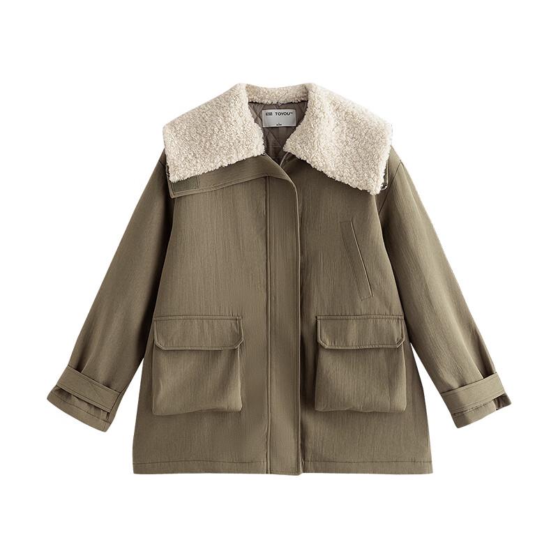 Женская стеганая куртка-утилитарка с темно-синим плюшевым воротником