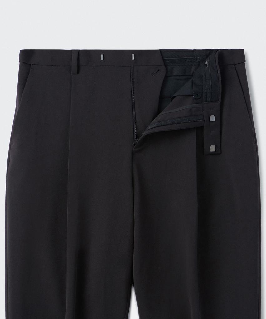 MUSINSA STANDARD Peg-Top Hidden Elastic Waist Slacks [Dark Gray]