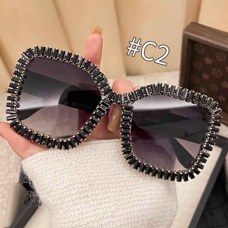 New diamond-encrusted personalized sunglasses drive DNU large frame gorgeous diamond glasses European and American box men's and women's cool glasses