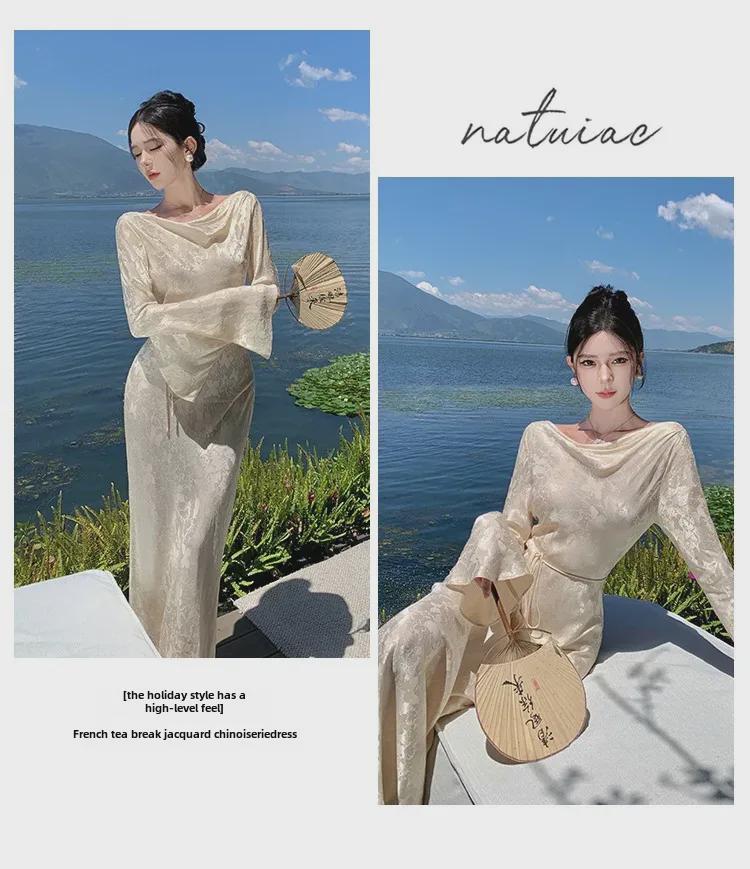 Элегантное китайское платье с воротником из жаккарда и длинными рукавами и узкой талией