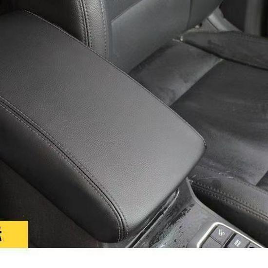 Обновление кожаной накладки на центральный подлокотник Hyundai Tucson 15-18