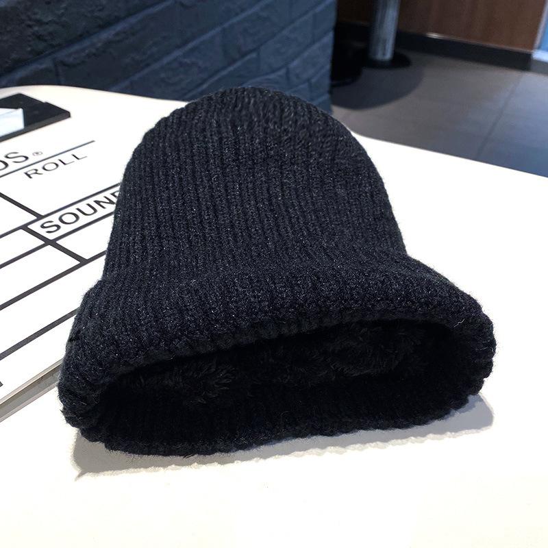 Winter plush thickened wool hat women's solid color pullover knitted hat cycling warm melon rind cold hat couple