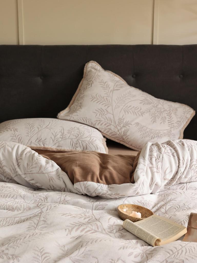 320г Супер Теплый Зимний Молочный Вельвет 4 Предмета Постельного Белья из Кораллового Флиса с Двусторонним Флисом - Простыня и Пододеяльник в Комплекте