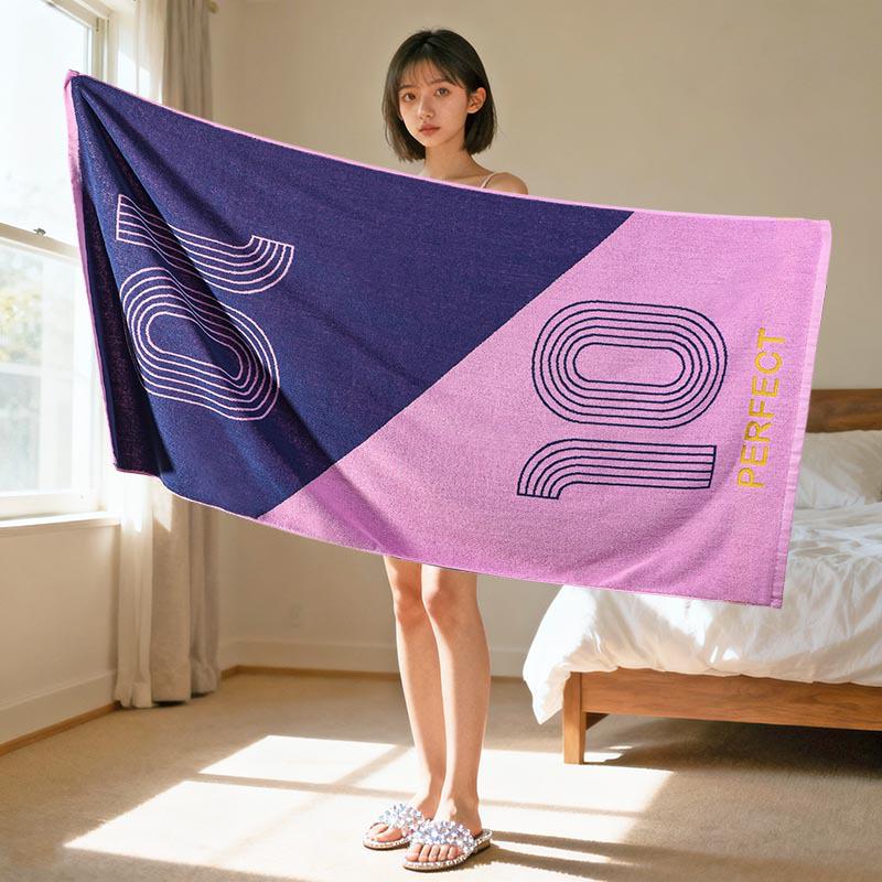 Luxury Yarn-Dyed Jacquard Cotton Bath Towel - Soft, Absorbent, Thick, and Large