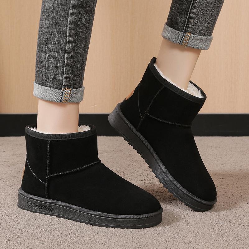 2024 New Women's Snow Boots Comfortable Warm Plush Ankle Boots Women Thickened Fluff Winter Ladies Shoes Flat Platform Shoes Boots Woman