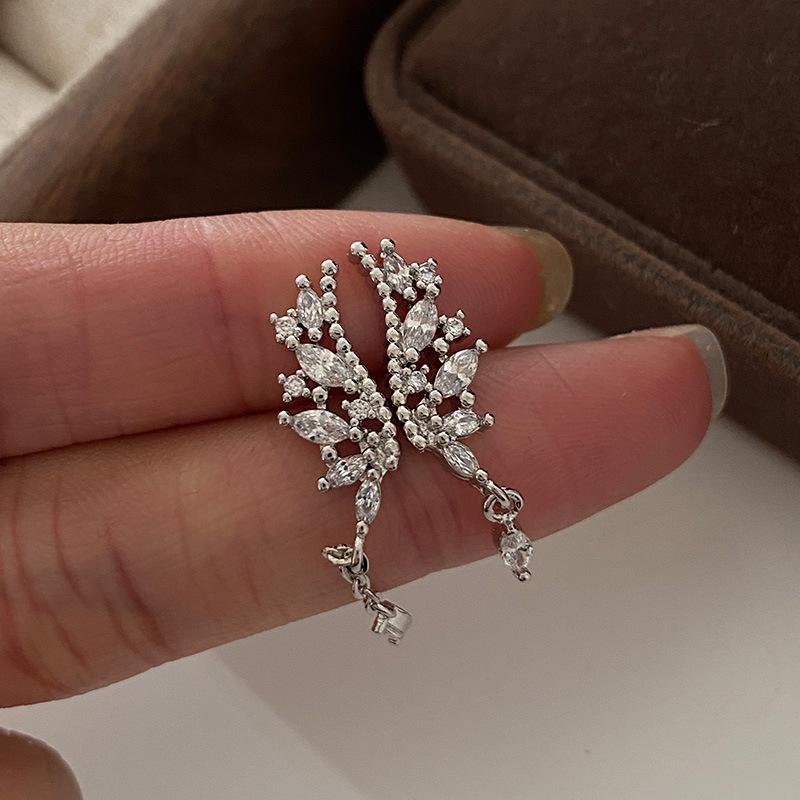 Серьги-гвоздики «Крылья ангела» Асимметричные длинные серьги с бахромой Изысканные высококачественные серьги с цирконием