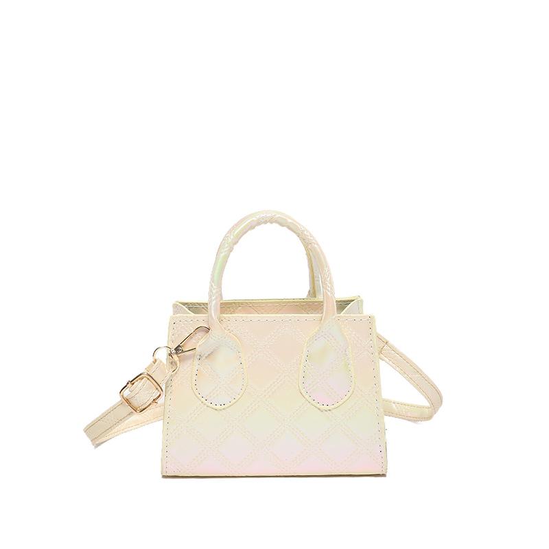 Женская сумка из лакированной кожи с ромбовидным узором 2024 года, новый модный дизайн, яркое лицо, сумка в иностранном стиле, модная сумка через плечо