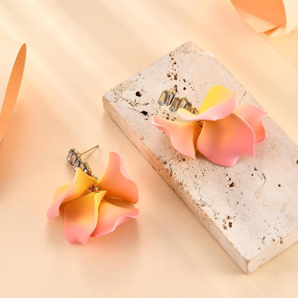 Pinkdudu Candy Color Flower Earrings Exaggerated Sweet Petal Ear Jewelry Tassels Earrings for Women PD2337
