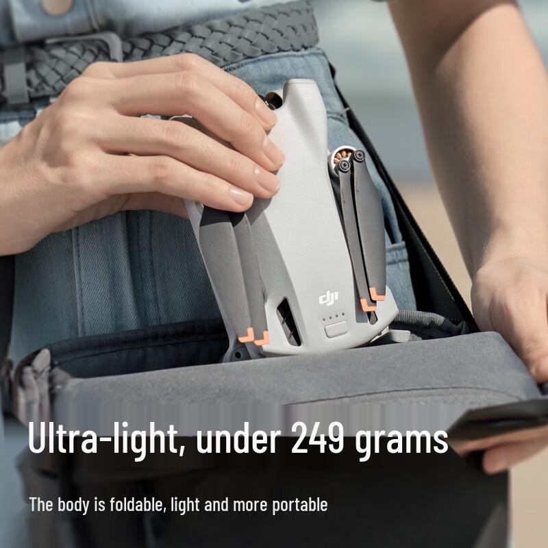 DJI Mini 3 Drone Fly More Combo with Screen Remote Controller (CN version)