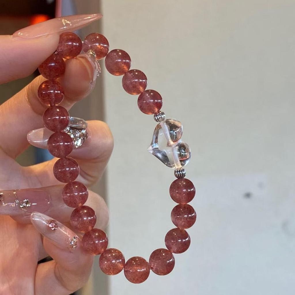 New original natural strawberry crystal single-loop bracelet with white crystal heart pendant for women, niche design