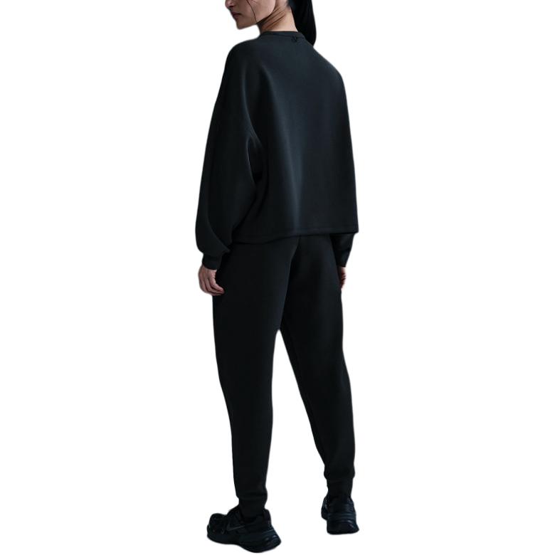 Nike Sweatshirts Women's Black Crew Neck Moderate Regular HQ8194-010