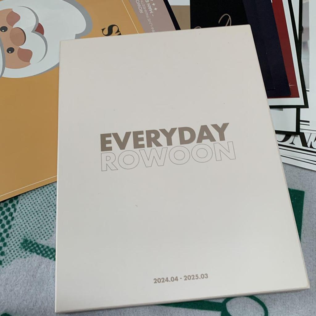 [Б/У] Набор официальных товаров с фан-встречи актера корейских дорам Роуна