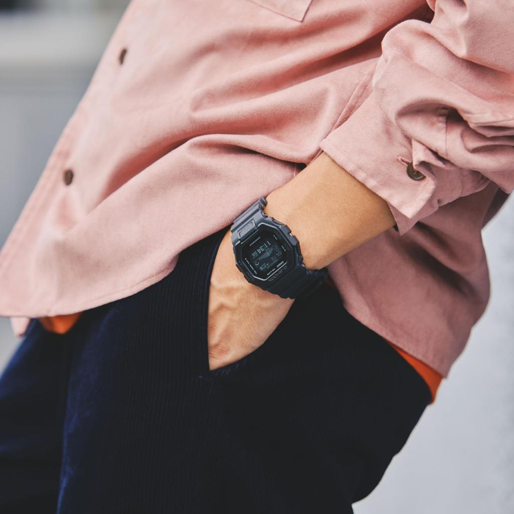 Часы черные [Casio] G-Shock []G-LIDE GBX-100NS-1JF мужские