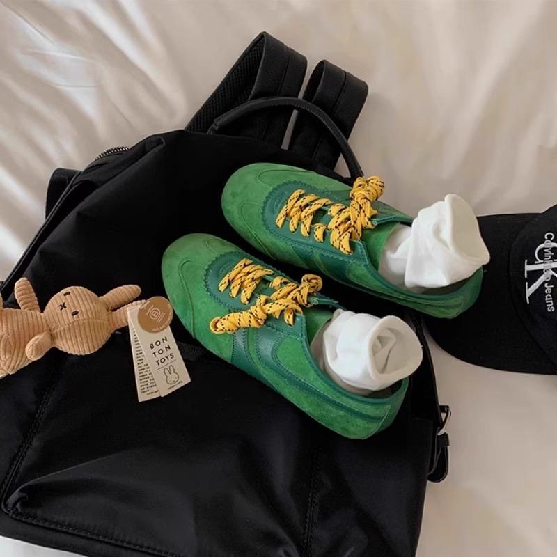 Ретро немецкие кроссовки женские 2025 женские туфли на плоской подошве одинарные осенние новые мягкие кожаные женские туфли для езды на велосипеде повседневная обувь