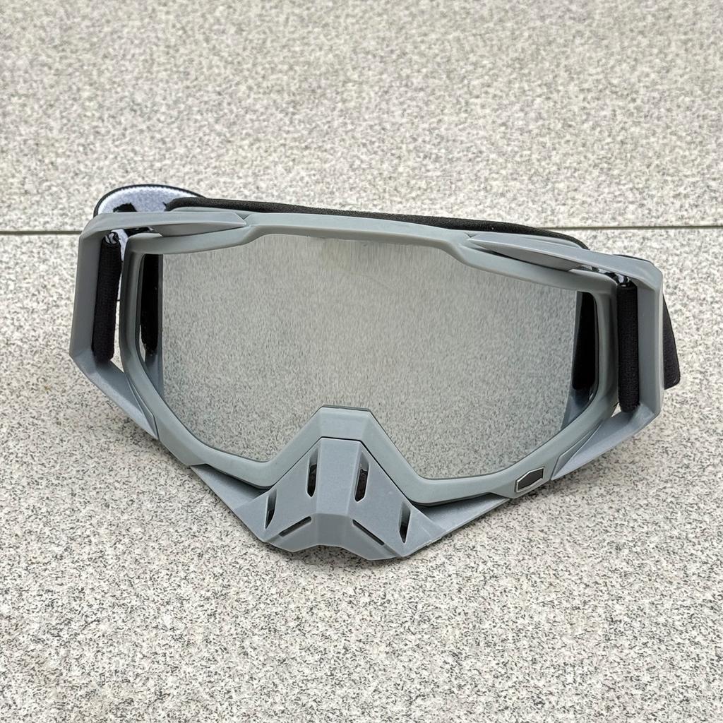 Protective Windshield Motorcycle Goggles Men's Riding UV400 Windproof And Sand Resistant Detachable Off-road Helmet Goggles