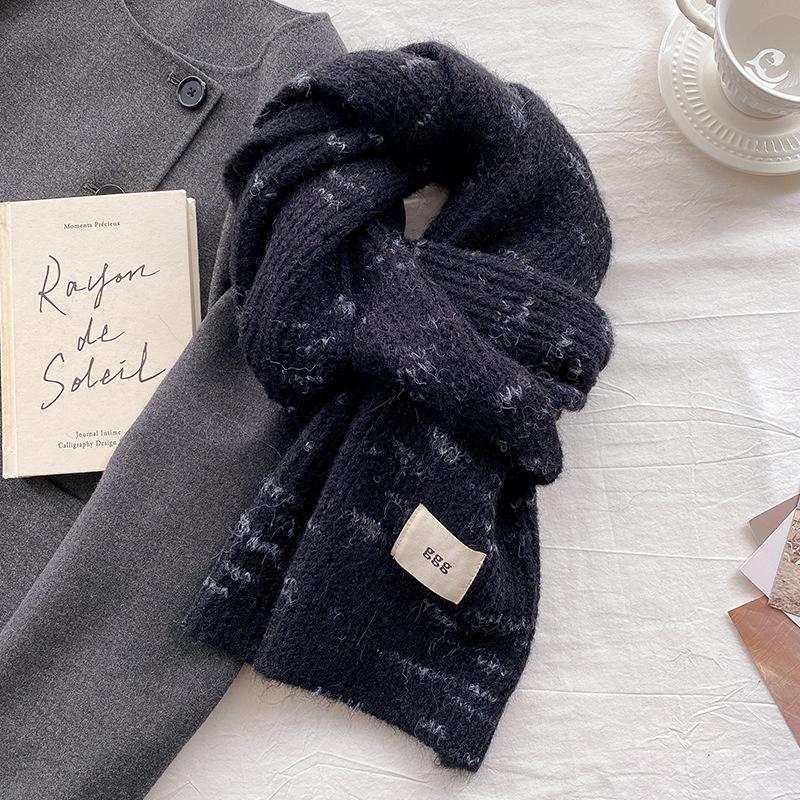 Soft Waxy Wool Knitted Scarf for Girls' Winter High-end Sense New Versatile Scarf Neck Protector White