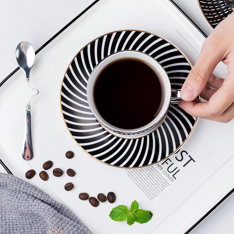 Зеркальное отражение в титаново-серебряной кофейной чашке с логотипом на заказ, европейская кофейная чашка, набор чашек для послеобеденного чая